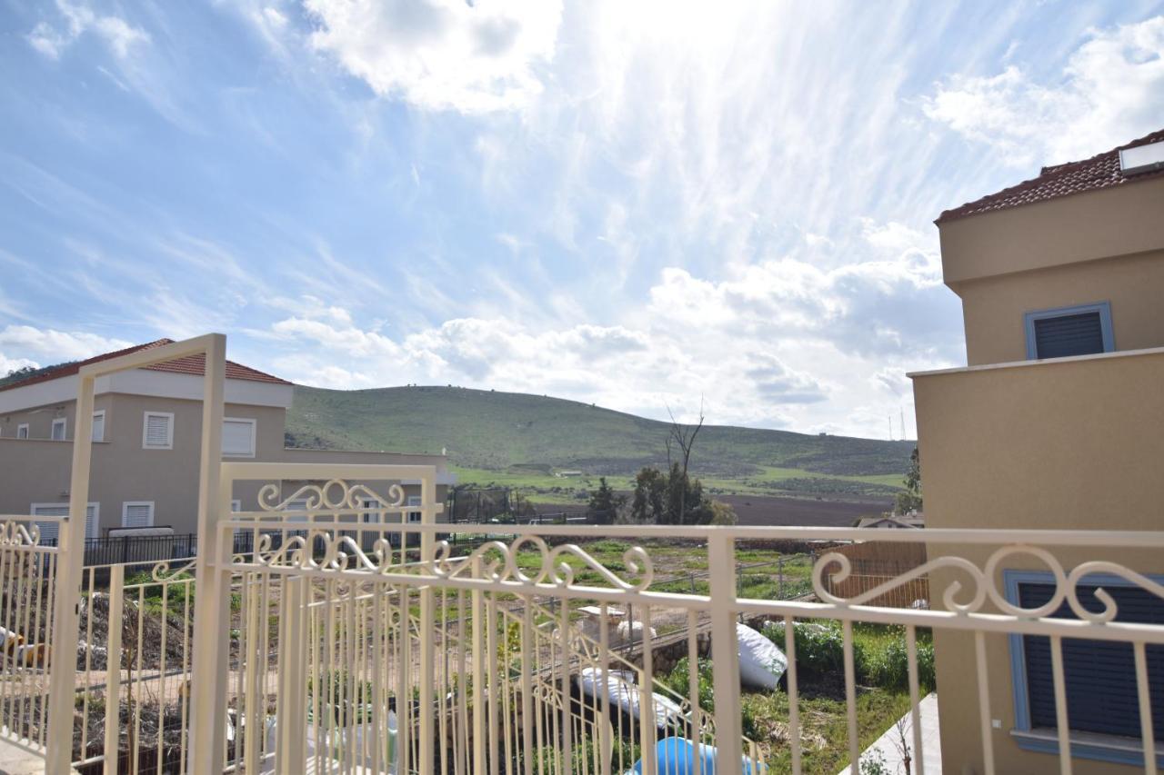 יפעת הגלבוע -סוויטות אירוח ברמה אחרת Villa Nurit Exterior photo